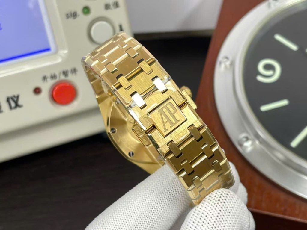 Audemars Piguet Royal Oak Super Clone Swiss Machine