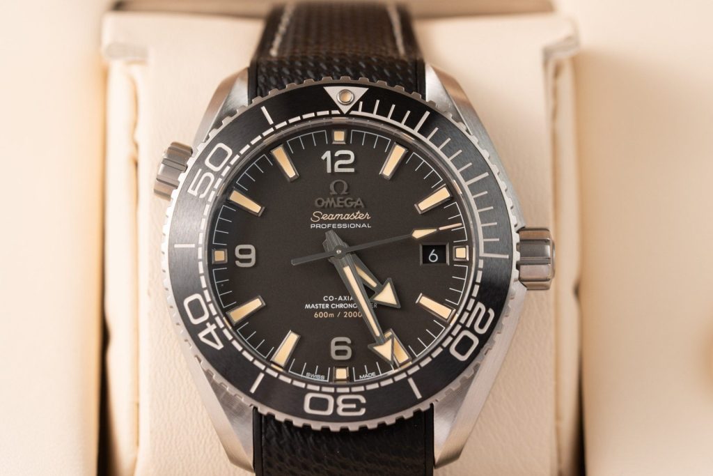 Omega seamaster Diver Super Clone Swiss Machine