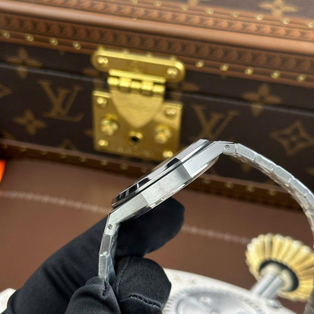 Audemars Piguet Royal Oak Super Clone Swiss Machine