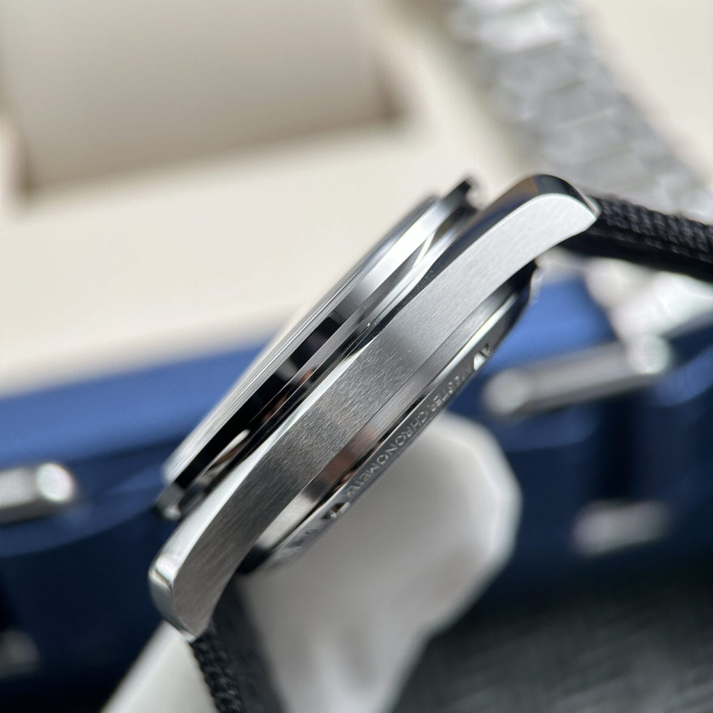 Omega seamaster Moonphase Super Clone Swiss Machine