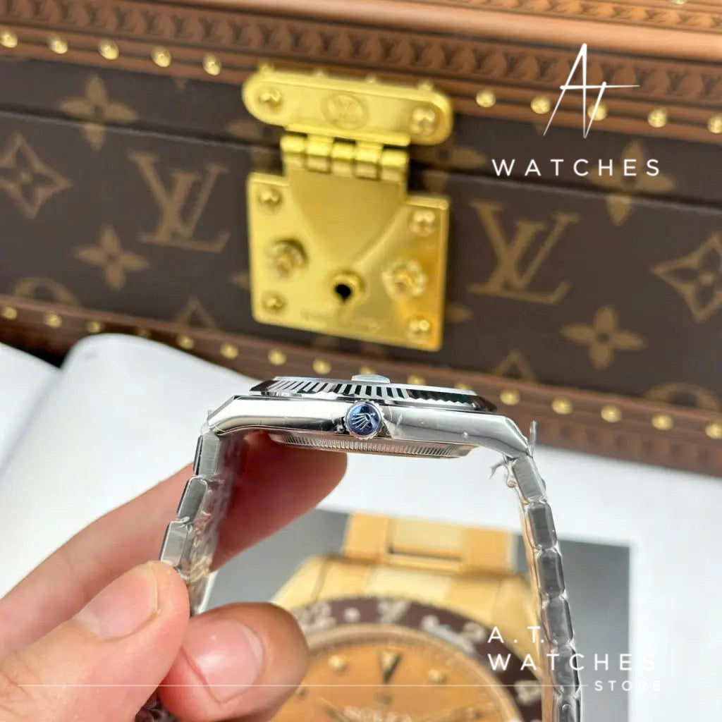 455A8818 C92E 4211 B136 572185D30FAB