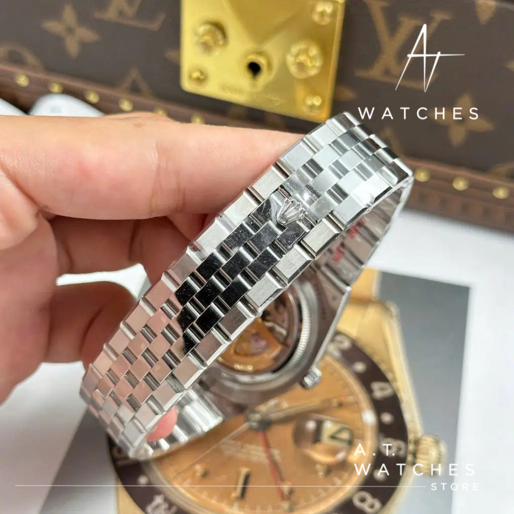 7AF85E9D 7C96 4BC0 8FCB B748520433DE