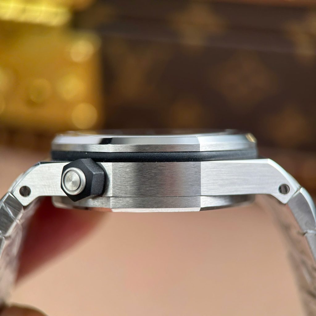 Audemars Piguet Royal Oak Offshore Diver Super Clone Swiss Machine