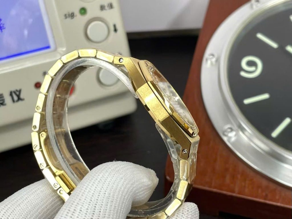 Audemars Piguet Royal Oak Super Clone Swiss Machine